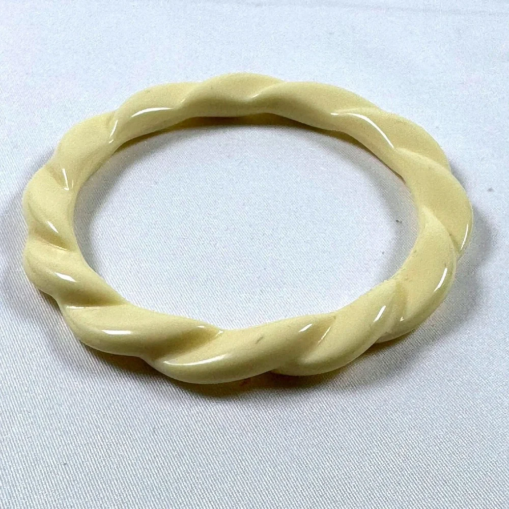 VTG Cream White Twisted Rope Resin Bangle Spacer Bracelet W. Germany 8